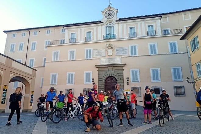Rome: Castelli Romani Day Trip by Train and E-Bike