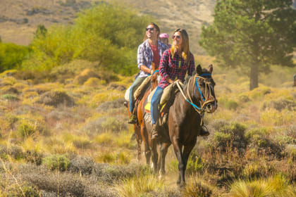 Bariloche Horseback Riding Tour with Traditional Argentine Asado