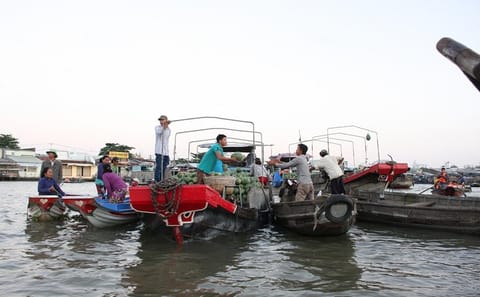 Cai Rang Floating Market and Mekong Delta Day Trip from Ho Chi Minh City