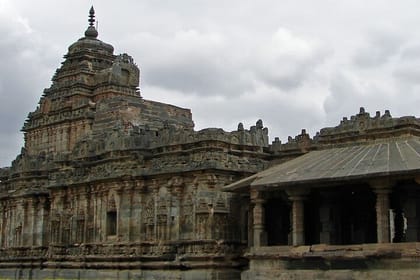 Hubli to Hampi, Badami, Anshi National Park & Goa Beach Tour