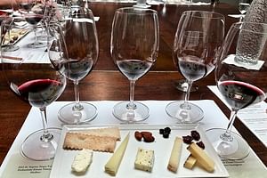 Montmartre Cheese and Wine tasting Walking Tour