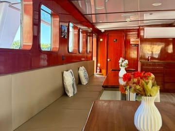 Full Day Boat Cruise Around Malta with Lunch and Swim Stops