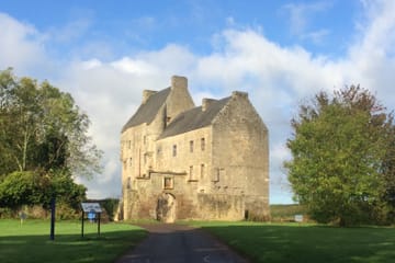 Outlander Filming Locations Tour with Castle Entries in Edinburgh