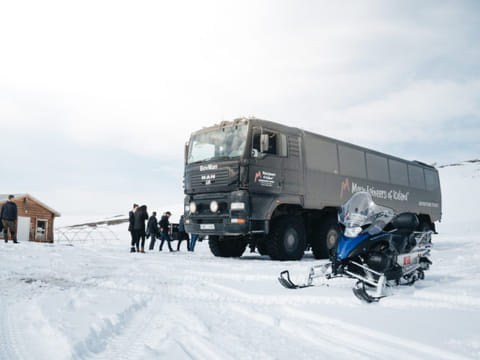 Meet us at Gullfoss - Snowmobile tour, photo 4