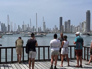 Bike Tour and Lunch at Anthony Bourdain's Spot in Cartagena