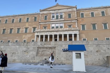 Private Car Tour of Athens' Key Landmarks and Acropolis