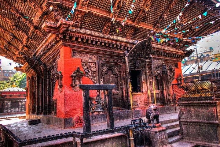 Full day Pashupatinath, Buddhanath, Swayambhunath & Patan Durbar Square