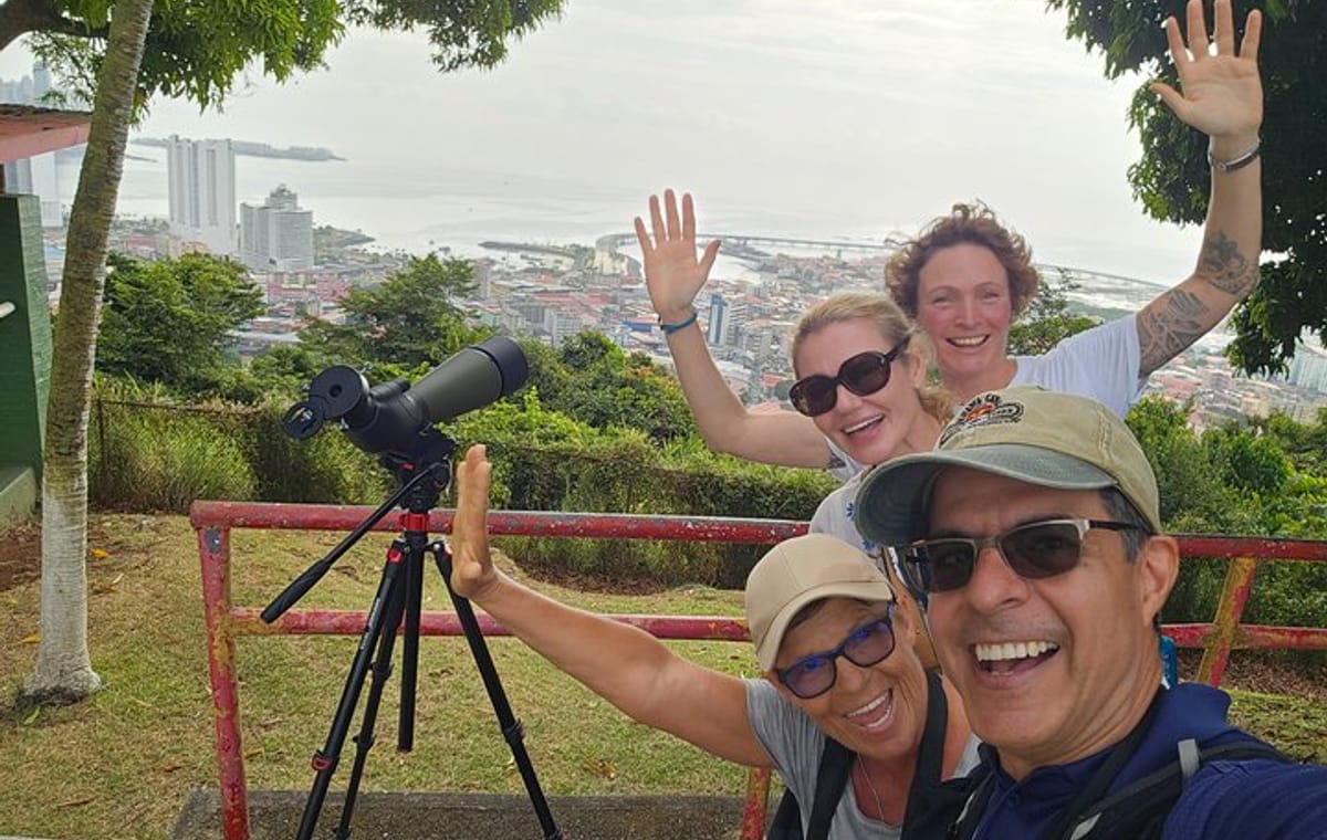Ancon Hill Eco Walk – Sloths, Toucans & Skyline Views