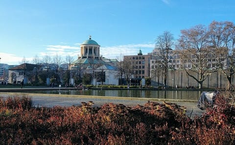 Private City Tour of Stuttgart's Historic Landmarks and Culture