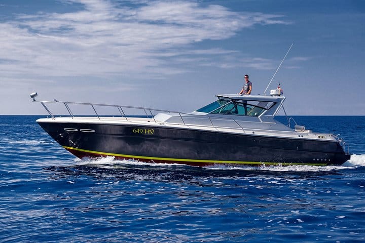 Private Speed Boat Transfer from Split Airport to Hvar 4