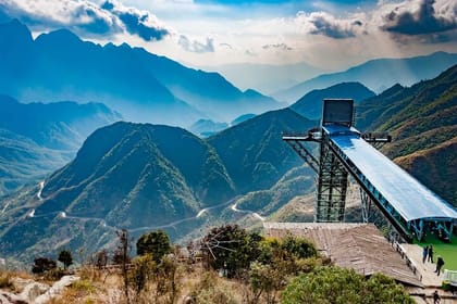 Sapa 2D1N Scenic Alpine Coaster and Dragon Cloud Glass Bridge