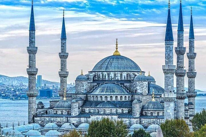 Guided Private Tours of Istanbul: Explore Hagia Sophia, Topkapi & More