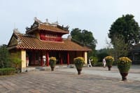 Hoi An: IMPERIAL HUE AND HAI VAN PASS FULL-DAY TOUR 4