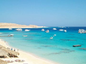 Private Snorkeling Tour to Giftun Island from Hurghada
