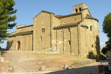 Explore San Leo: A Walking Tour of Italy's Cliffside Citadel