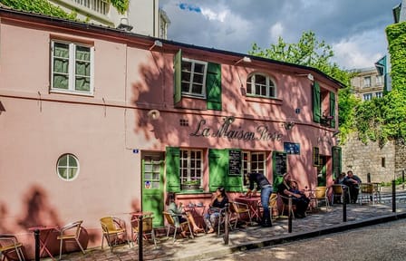 Professional Photoshoot Experience at La Maison Rose, Paris