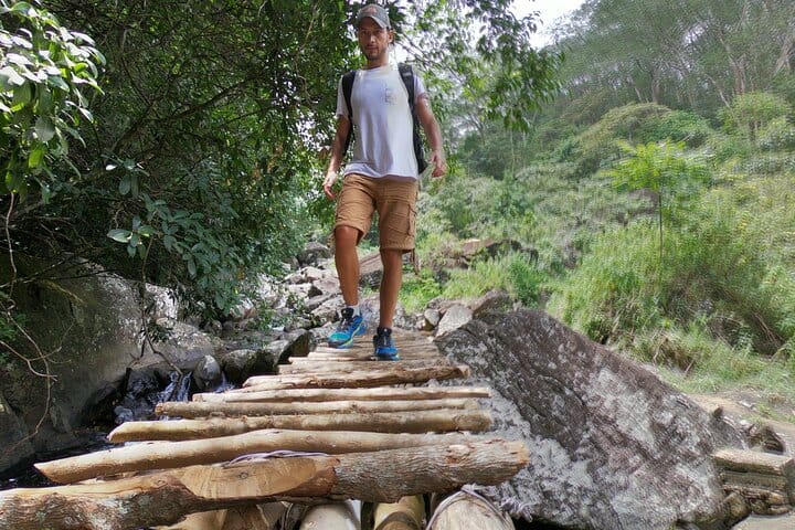 Knuckles Day hiking tours