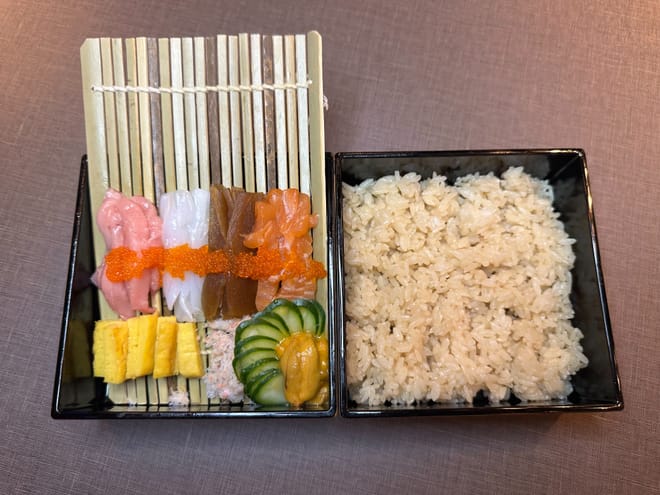 Tokyo: Premium Crabs & Sushi All-You-Can-Eat. Unique Dining Experience with Ama Diving
