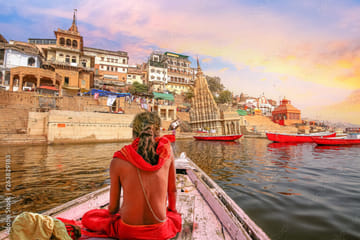 Cultural Tour of Agra and Varanasi from Delhi
