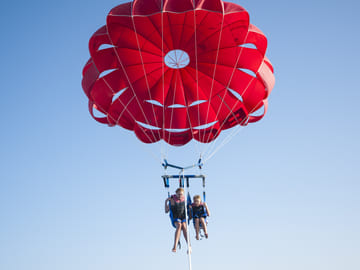 Premium Parasailing Fly On Marine Without Transfer – Hurghada
