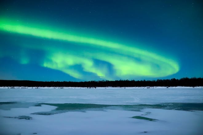 Aurora Borealis Trip in Lapland Lakeside photo 2