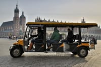 Krakow: Old Town Easy Sightseeing by Electric Golf Cart 2