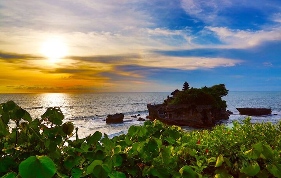 Private Full-Day Temple Tour in Bali with Uluwatu Visit