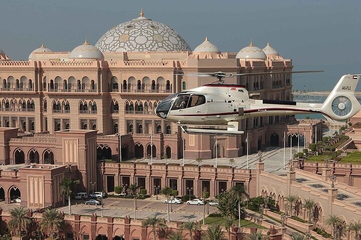 Abu Dhabi Aerial Adventure with 30-Minute Helicopter Ride 9