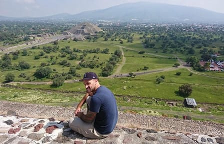 Private Cultural Tour of Teotihuacan and Guadalupe Shrine in Mexico City