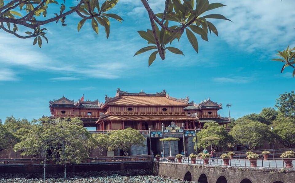 Hue Imperial City Tour: Explore Palaces and Gardens
