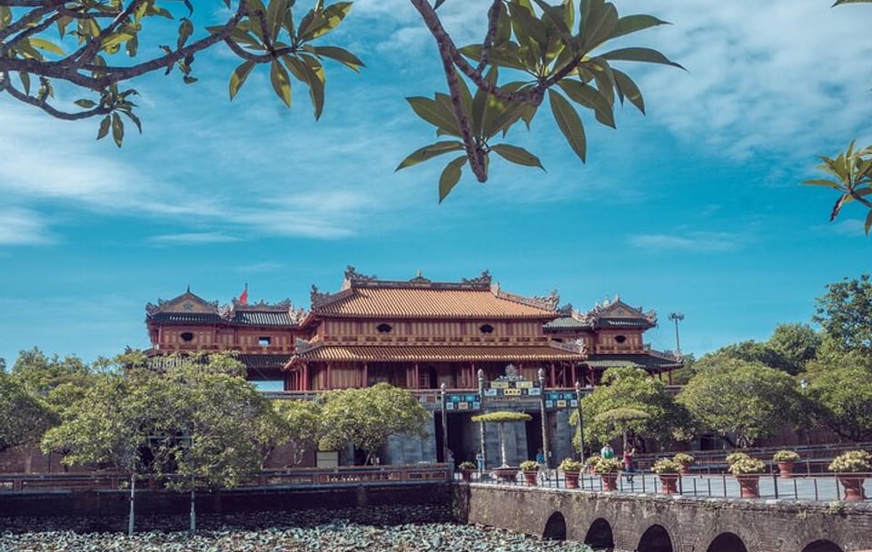 Hue Imperial City Tour: Explore Palaces and Gardens