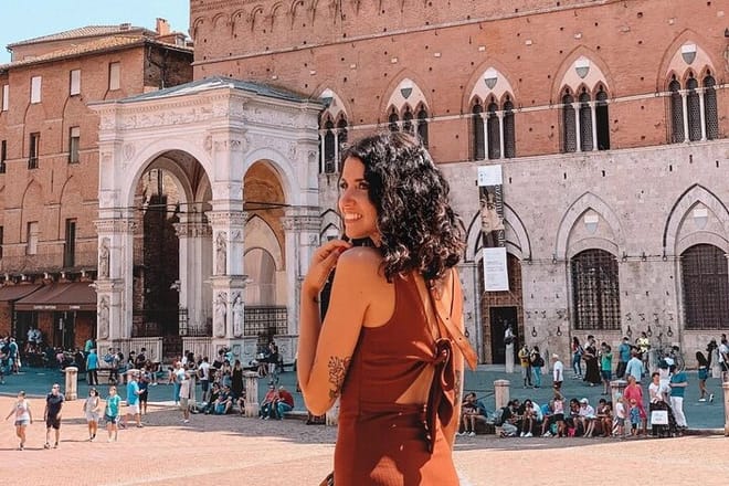 PRIVATE Full-Day GUIDED Tour: Siena, San Gimignano and Chianti 4