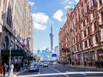 2-Day Modern Shanghai Discovery Tour (Customizing the Tour – According to Your Needs)