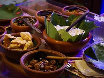 Dinner with a Local Family in Galle's Hidden Gems
