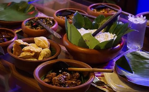 Dinner with a Local Family in Galle's Hidden Gems