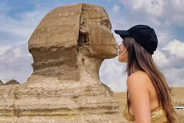 Private Tour in Giza Pyramids Sphinx with VIP Lunch