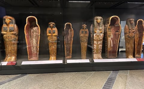 Private Tour of Pyramids, Sphinx, and Egyptian Museum in Cairo