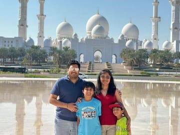Abu Dhabi Private City Tour Zayed Mosque Corniche Louvre Photo