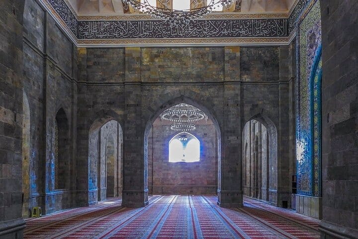 Shamakhi tour-lahij tour-Azerbaijan Tour