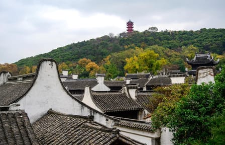 Day Trip from Shanghai to Huishan Ancient Town and Nianhua Bay