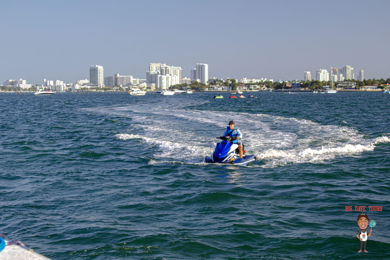 Miami Ultimate Water Experience: Jet Skis, Tubing, Open Bar & Celebrity Mansions Cruise by Big Dave 9