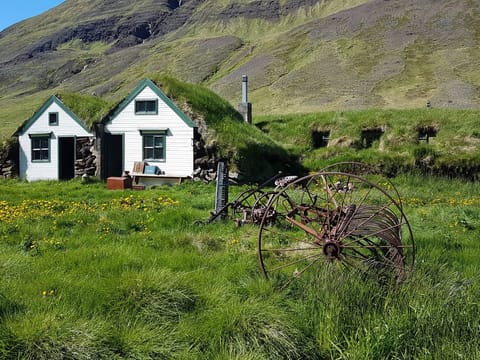 Eyjafjörður Hidden Valley Super Jeep tour from Akureyri Port, photo 5