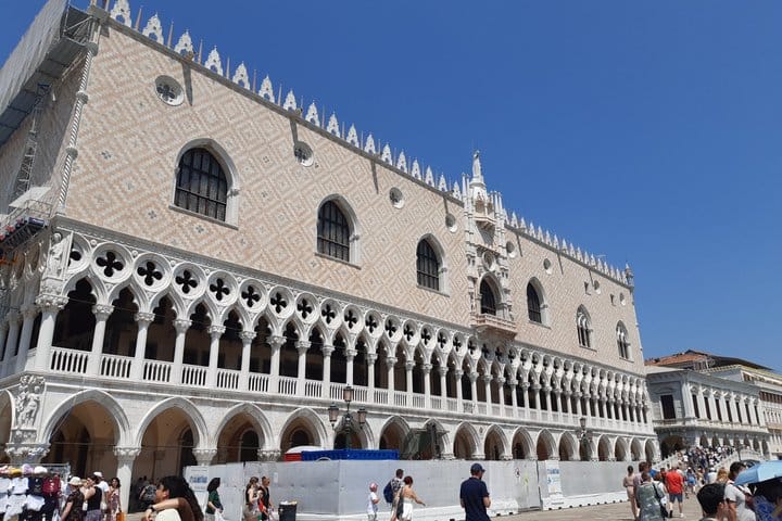 Private-Venice-Guide-Doges-Palace-History-Tour