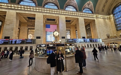 Gossip Girl Walking Tour of Iconic New York City Locations