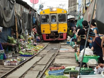 Bangkok: Damnoen Saduak Market and Maeklong Railway Market