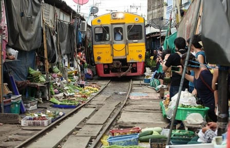 Bangkok: Damnoen Saduak Market and Maeklong Railway Market
