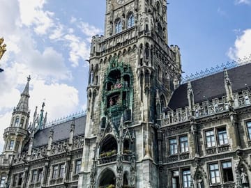 Munich Old Town Heritage – Landmarks, Culture & Timeless Charm