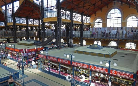 Budapest Culinary and Market Tour with Cultural Highlights