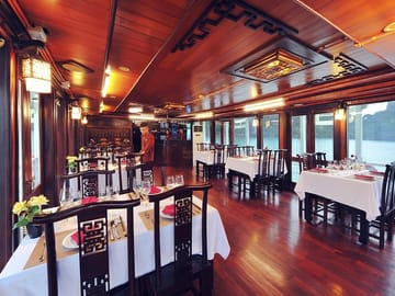 Renea Cruise- Boutique Overnight Cruise in Bai Tu Long Bay ( 2D1N Tour)
