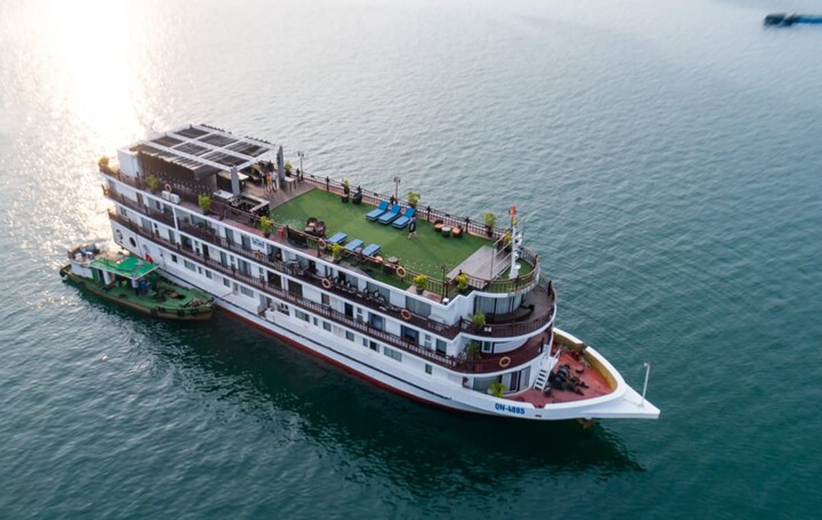 5-STAR Amanda Cruise – Ha Long Bay Explorer – 2 Days 1 Night